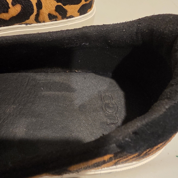 UGG Women's Cahlvan Leopard Print Sneaker Shoes - Picture 10 of 11